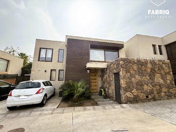 Venta / Casa / La Reina