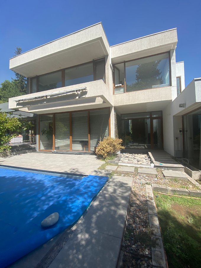 Patio Lateral + Piscina