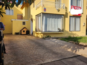 Venta / Casa / La Serena