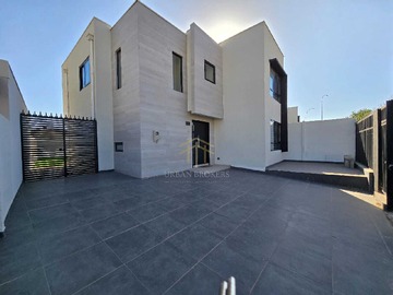 Venta / Casa / La Serena