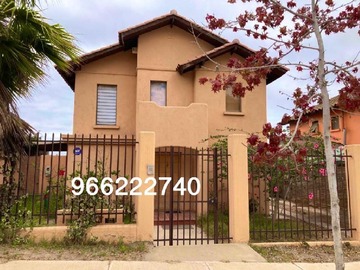 Venta / Casa / La Serena