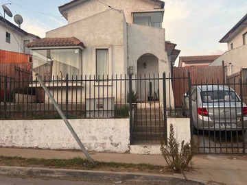 Venta / Casa / La Serena