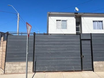 Venta / Casa / La Serena