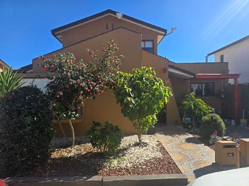 Venta / Casa / La Serena