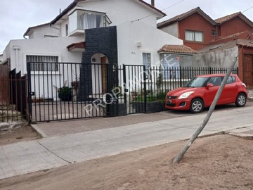 Venta / Casa / La Serena