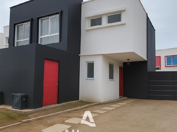 Venta / Casa / La Serena