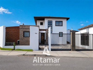 Venta / Casa / La Serena