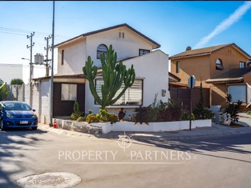 Venta / Casa / La Serena