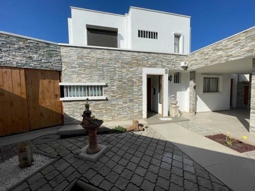 Venta / Casa / La Serena