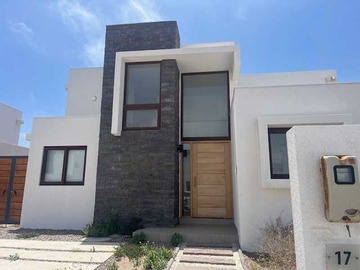 Venta / Casa / La Serena