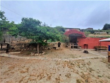 PATIO, QUINCHO Y HORNO DE BARRO