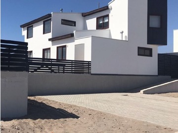 Venta / Casa / La Serena