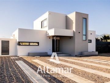 Venta / Casa / La Serena