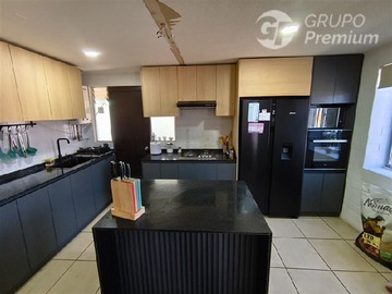 Venta / Casa / Lampa