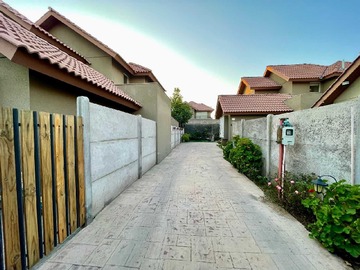 Venta / Casa / Lampa