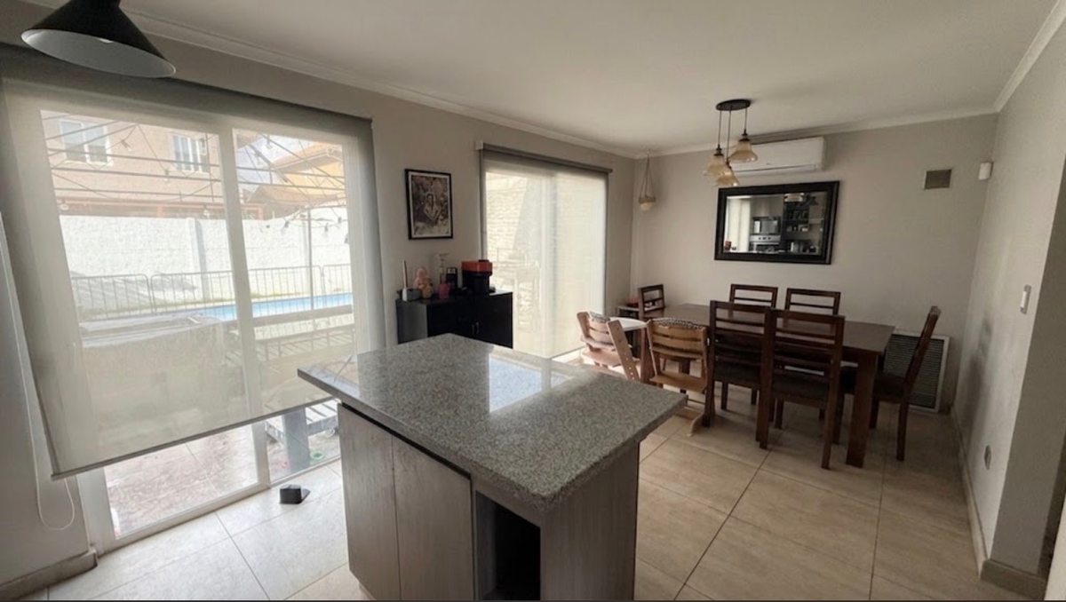 Cocina y comedor 