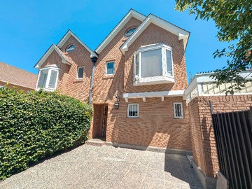 Venta / Casa / Lo Barnechea