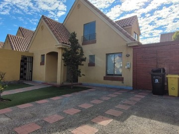 Venta / Casa / Lo Barnechea