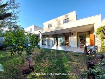 Venta / Casa / Lo Barnechea