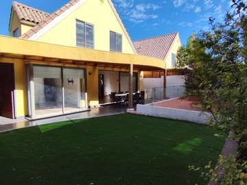 Venta / Casa / Lo Barnechea
