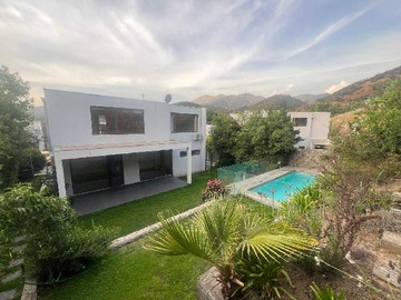 Venta / Casa / Lo Barnechea