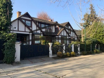 Venta / Casa / Lo Barnechea