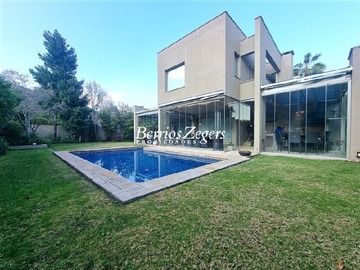 Venta / Casa / Lo Barnechea