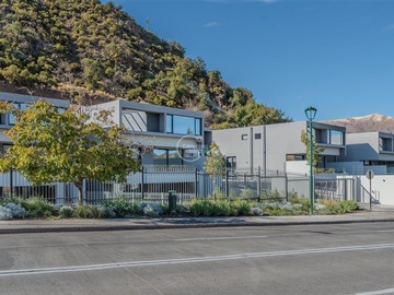 Venta / Casa / Lo Barnechea