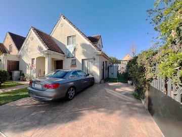 Venta / Casa / Lo Barnechea