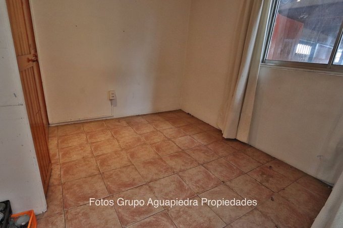 Piso 1: Servicio dormitorio y baño