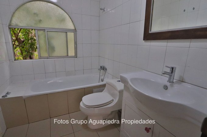 Piso 2: Baño Compartido