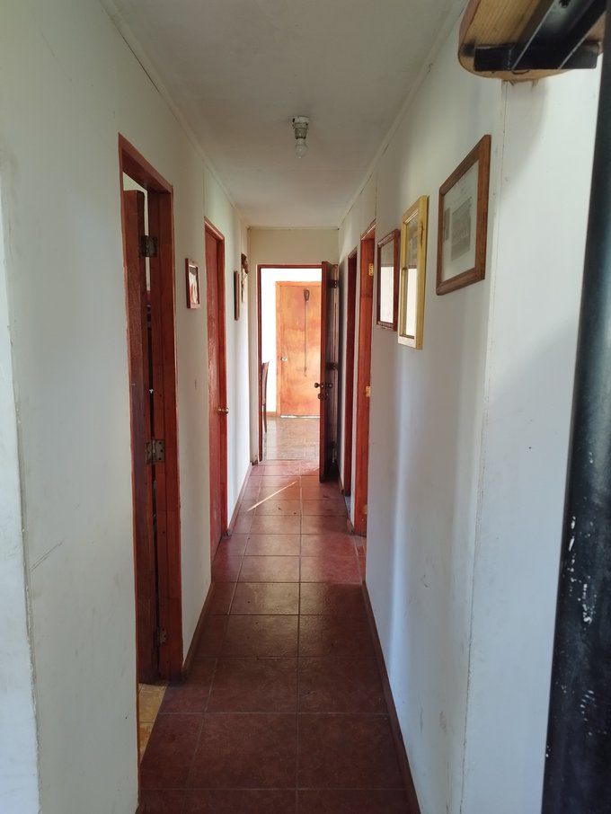 Pasillo de 5 puertas