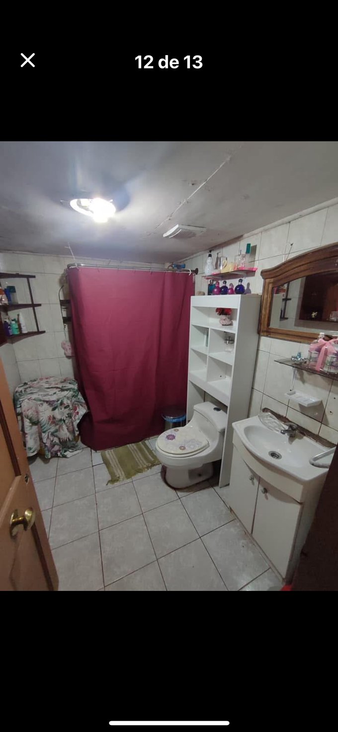 Baño primer piso casa principal