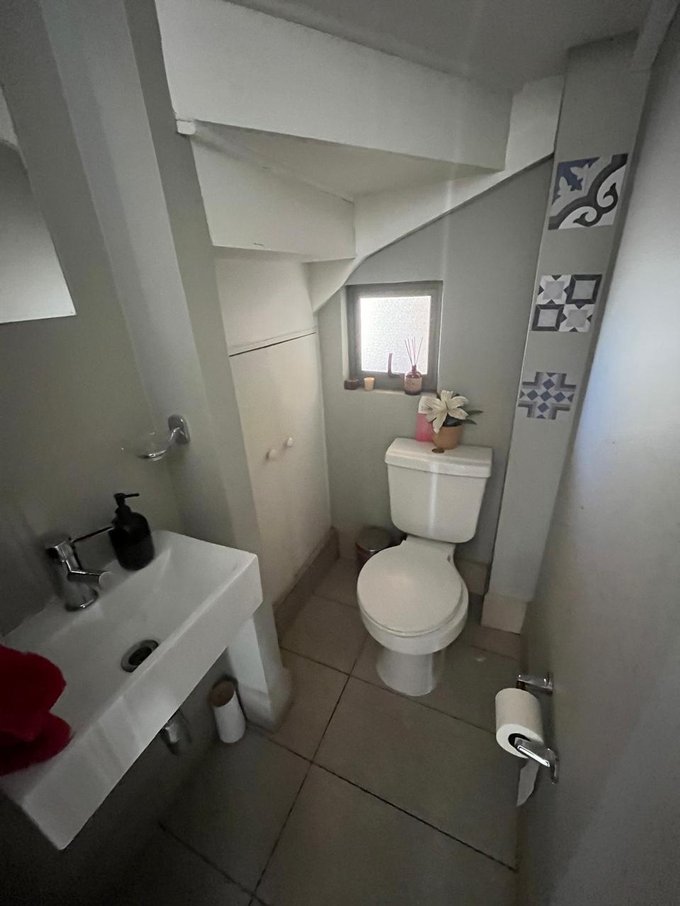 Baño de visitas 1er piso