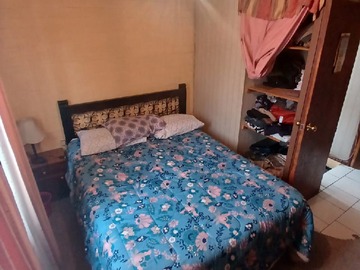 Dormitorio 2: Para cama grande y otros muebles