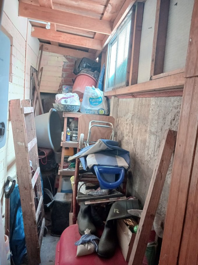 Espacio de bodega interior