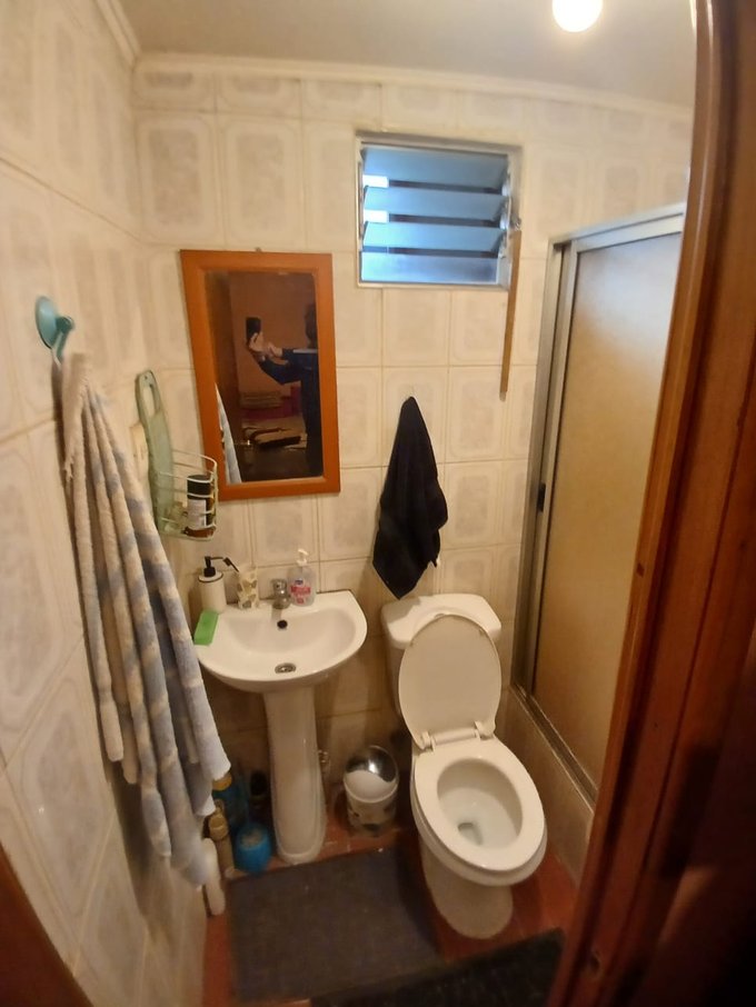 Dormitorio 3: Amplio, con baño propio y closet