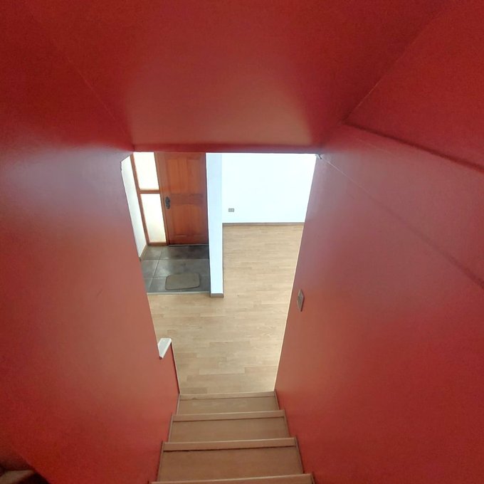 Vista primer piso desde escaleras