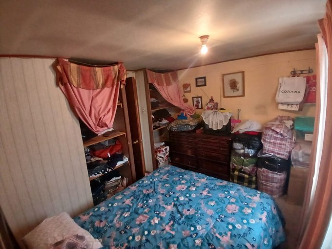 Dormitorio 2: Para cama grande y otros muebles