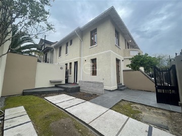 Venta / Casa / Ñuñoa