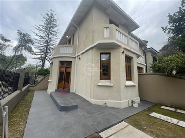 Venta / Casa / Ñuñoa