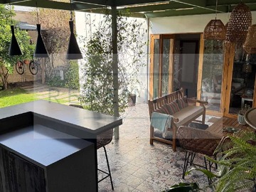 Venta / Casa / Ñuñoa
