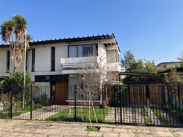 Venta / Casa / Ñuñoa