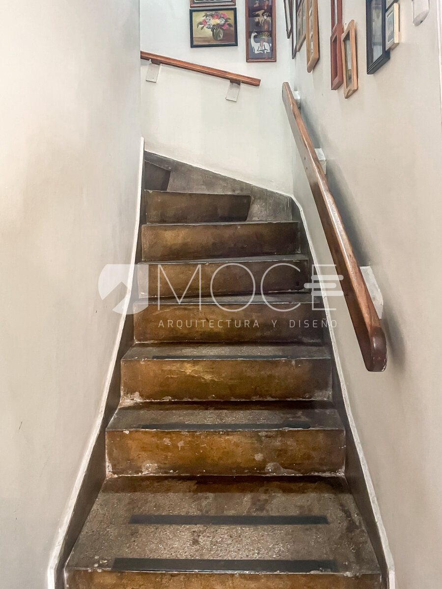 14 ACCESO A SEGUNDO PISO