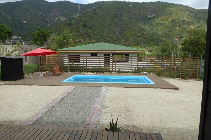 Vista hacia la piscina