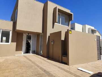 Venta / Casa / Padre Hurtado