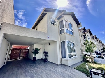 Venta / Casa / Padre Hurtado