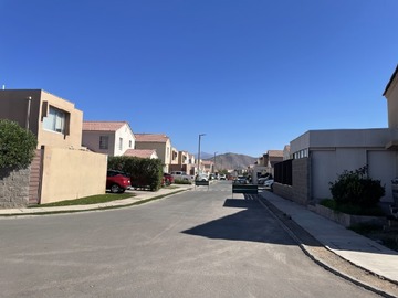 Venta / Casa / Padre Hurtado