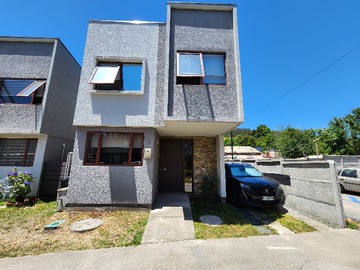 Venta / Casa / Penco