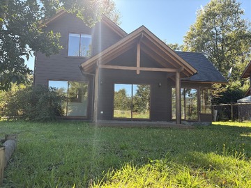 Venta / Casa / Pucón